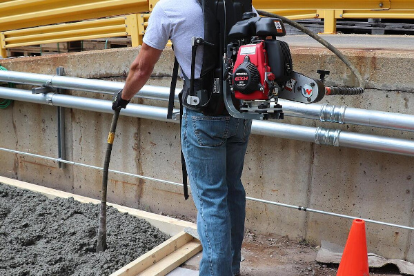 Wacker Neuson     | Internal Vibrators | BV50 Portable Backpack Vibrator for sale at LandPro Equipment; NY, OH & PA