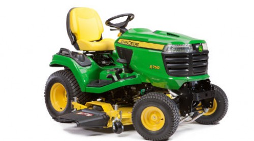 CroppedImage500278-JohnDeere-X750-2015.jpg